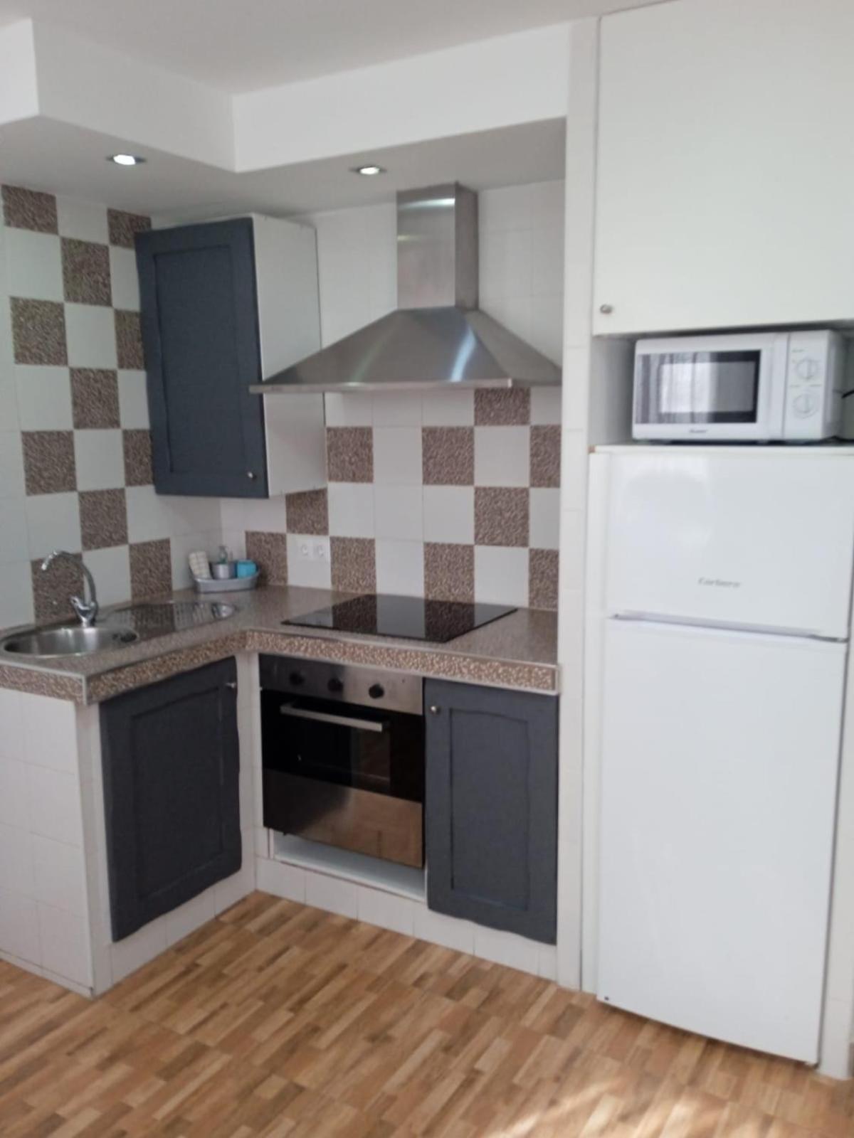 Apartamento Pepa Bajondillo ตอร์เรโมลิโนส ภายนอก รูปภาพ